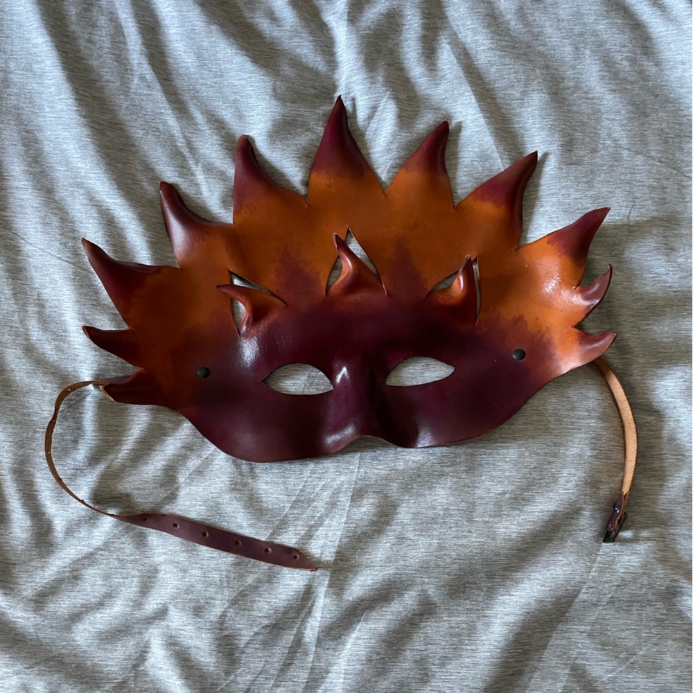 Cueros Venetian Leather Mask Made in Venice, Italy! So gorgeous! Never worn
